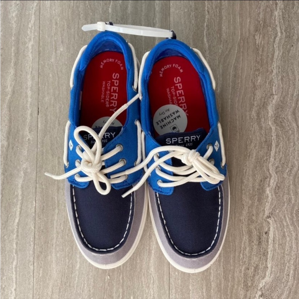 Sperry boat shoes